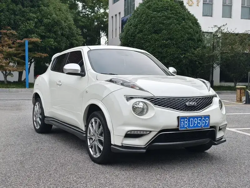 2014 Infiniti ESQ с пробегом 77 000 км