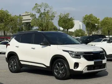 2023 Kia Seltos с пробегом 28 300 км