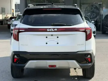 2023 Kia Seltos с пробегом 28 300 км