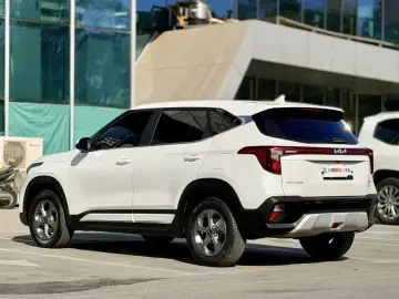 2023 Kia Seltos с пробегом 29 000 км