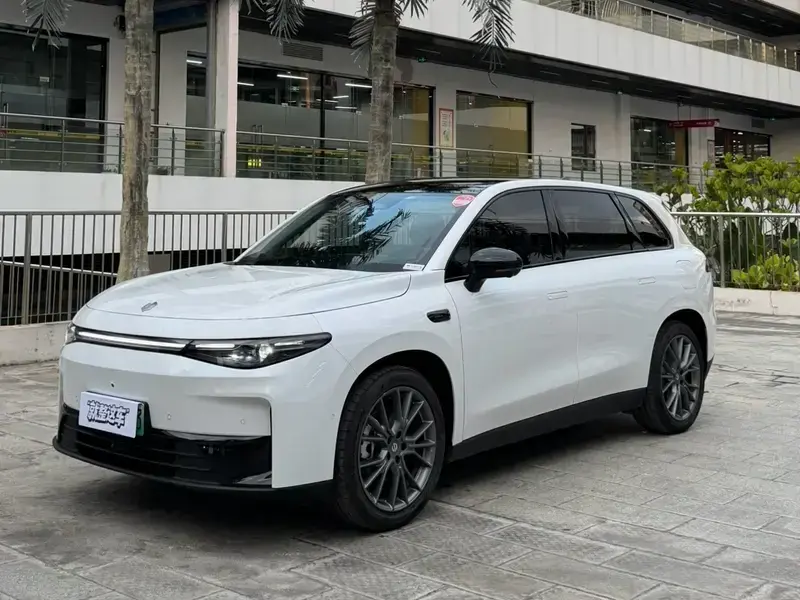 2024 Leapmotor C10 с пробегом 10 000 км