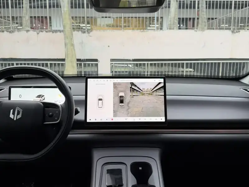 2024 Leapmotor C10 с пробегом 10 000 км
