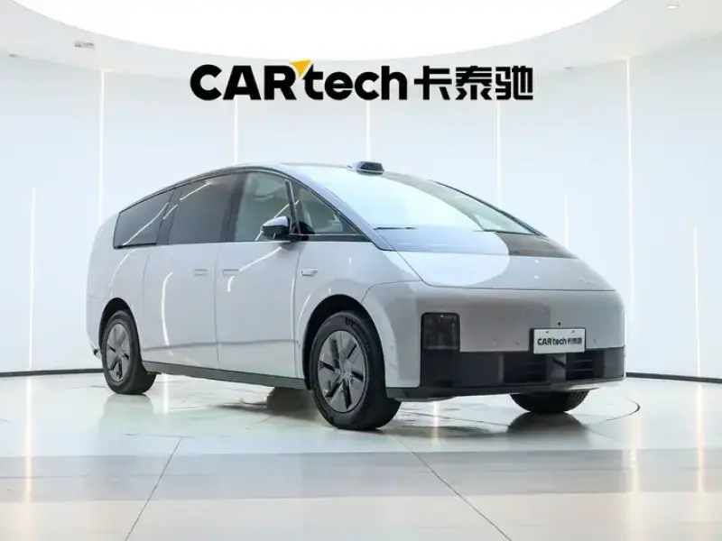 2024 Li Auto (Lixiang) Mega с пробегом 15 700 км