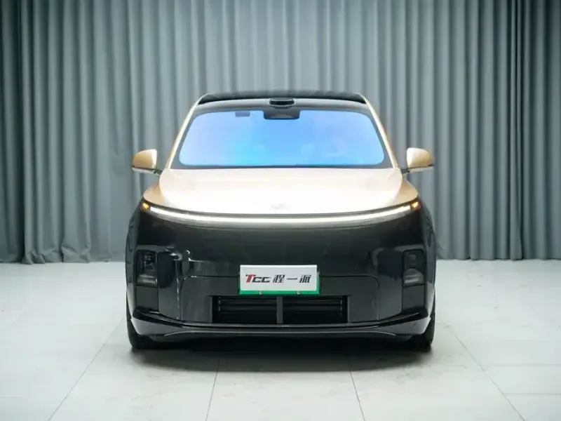 2026 Li Auto (Lixiang) L9 с пробегом 7 000 км