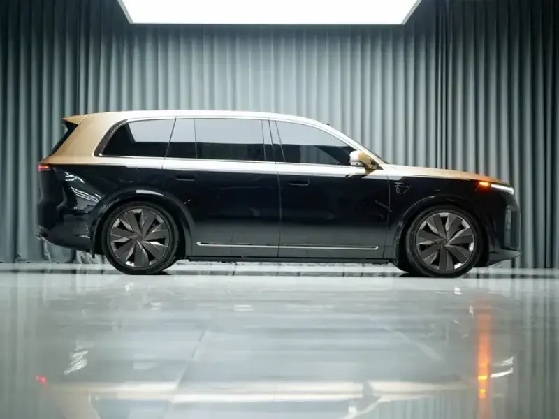 2026 Li Auto (Lixiang) L9 с пробегом 7 000 км