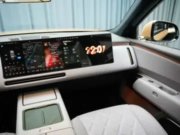 2026 Li Auto (Lixiang) L9 с пробегом 7 000 км