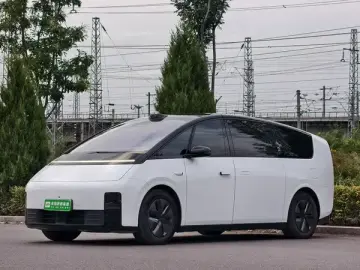 Li Auto (Lixiang) Mega