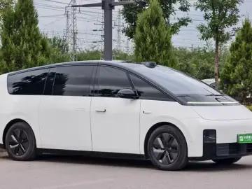 2024 Li Auto (Lixiang) Mega с пробегом 85 000 км