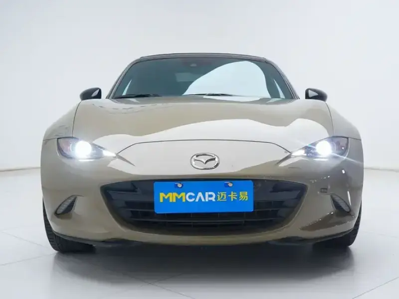 2023 Mazda MX-5 с пробегом 18 000 км
