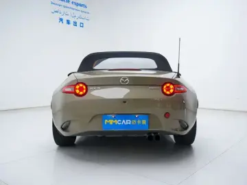 2023 Mazda MX-5 с пробегом 18 000 км