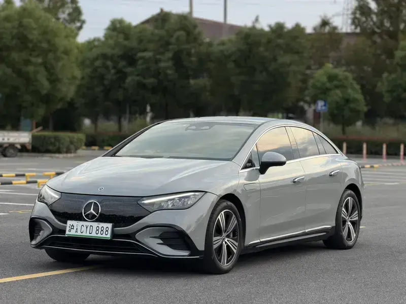 2022 Mercedes-Benz EQE с пробегом 55 000 км