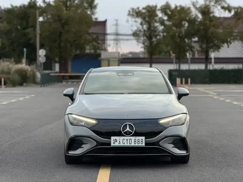 2022 Mercedes-Benz EQE с пробегом 55 000 км