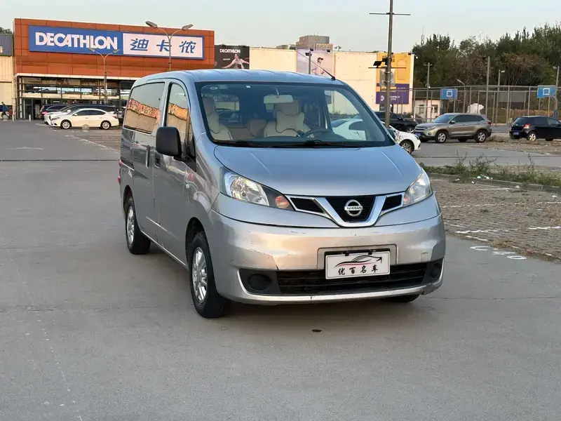 2014 Nissan NV200 с пробегом 177 000 км