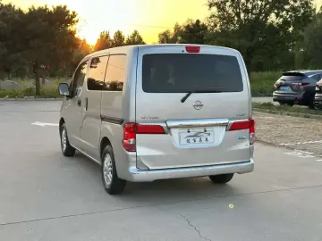 2014 Nissan NV200 с пробегом 177 000 км