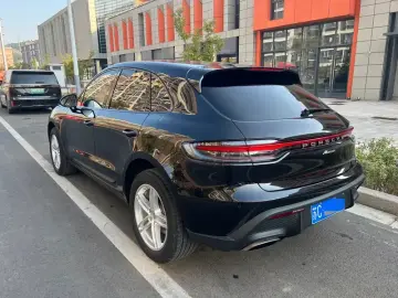 2023 Porsche Macan с пробегом 28 000 км