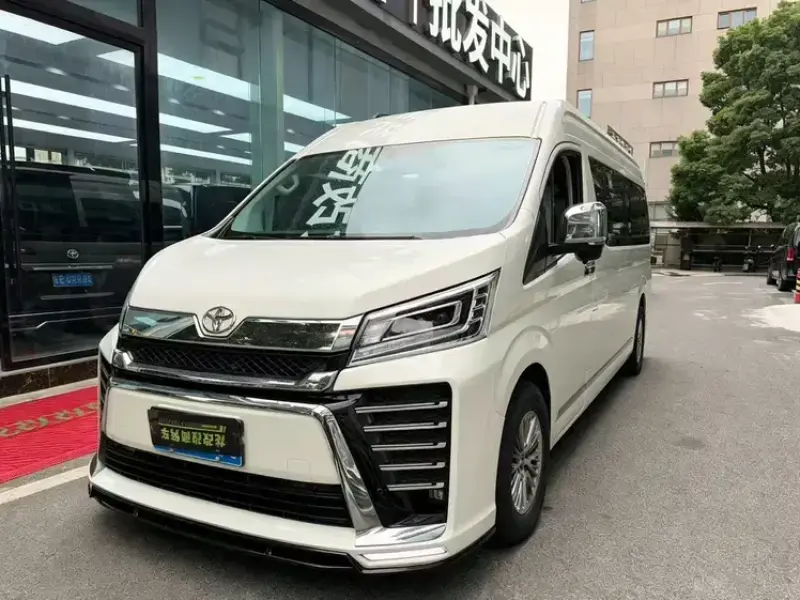2024 Toyota HiAce с пробегом 37 000 км