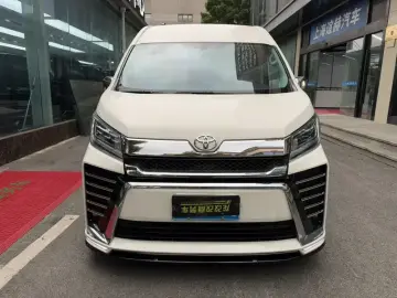 2024 Toyota HiAce с пробегом 37 000 км