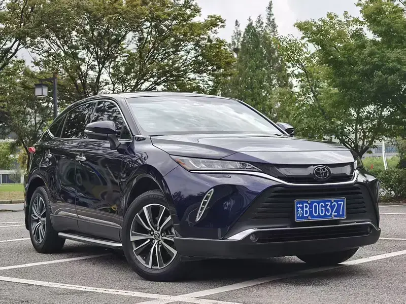 2022 Toyota Harrier с пробегом 47 000 км