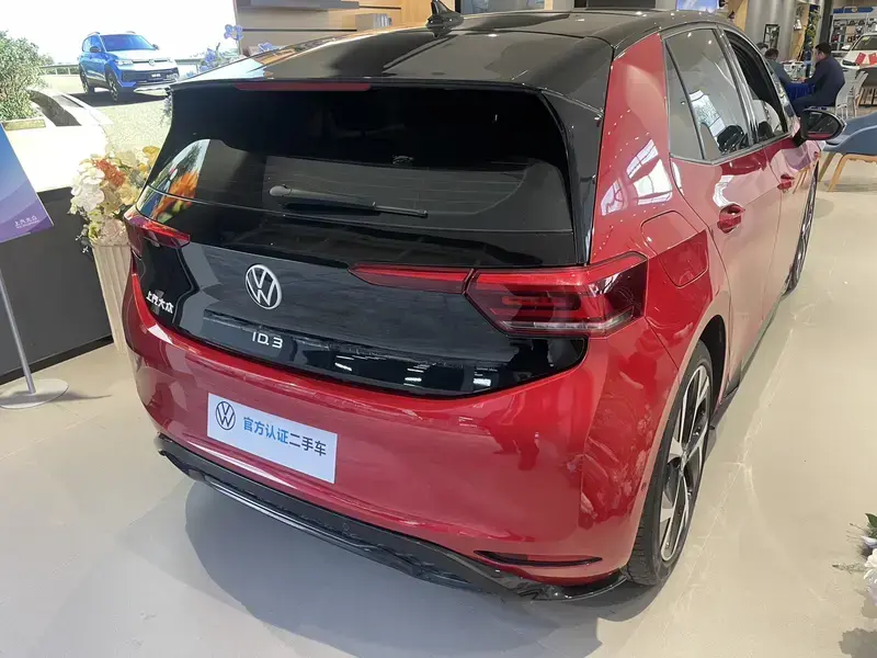 2026 Volkswagen ID.3 с пробегом 21 000 км