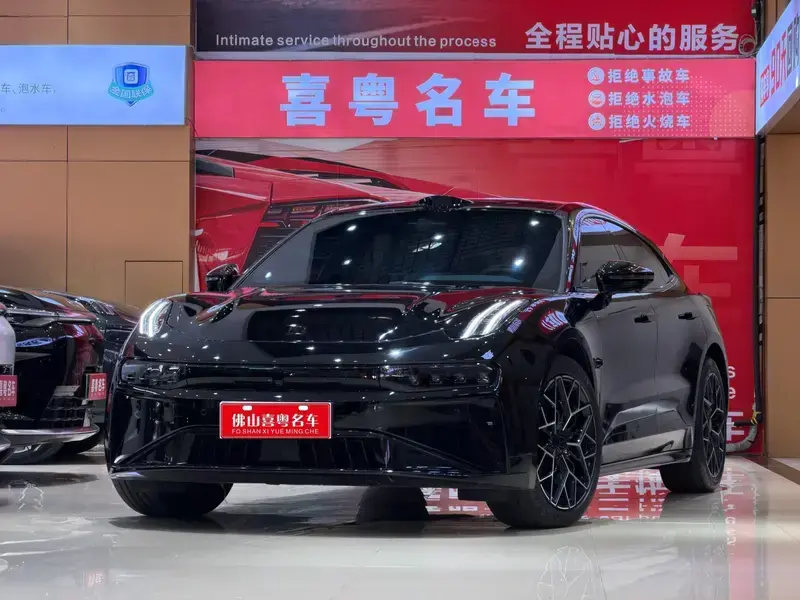 2024 Zeekr 001 с пробегом 37 000 км