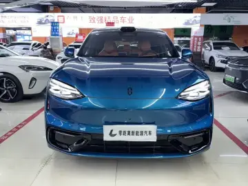2026 Aito M6 с пробегом 2 000 км