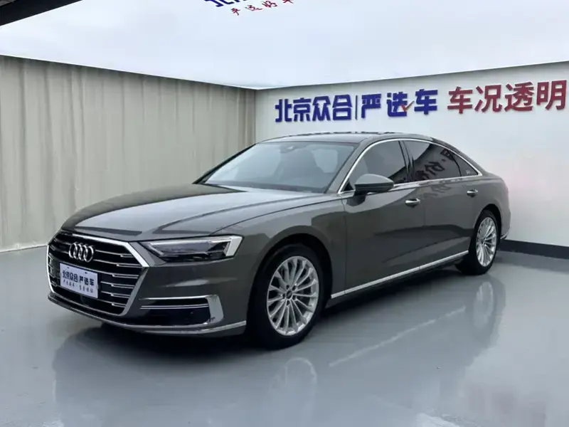 2021 Audi A8 с пробегом 20 000 км