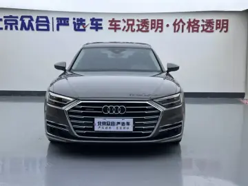 2021 Audi A8 с пробегом 20 000 км