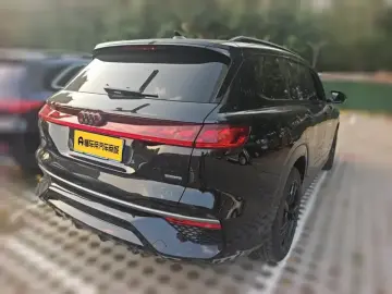 2024 Audi Q6 с пробегом 2 000 км