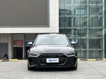 2024 Audi RS 6 с пробегом 1 900 км