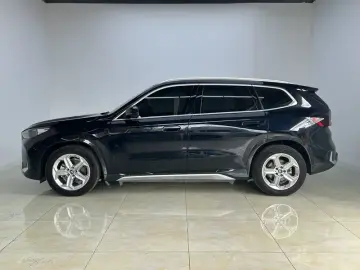 2024 BMW iX1 с пробегом 8 600 км