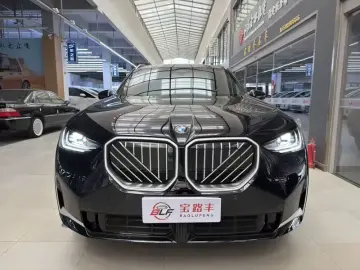 2025 BMW X3 с пробегом 11 000 км