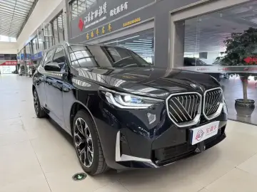 2025 BMW X3 с пробегом 11 000 км