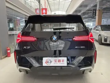 2025 BMW X3 с пробегом 11 000 км