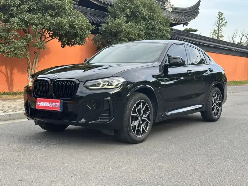 2022 BMW X4 с пробегом 105 000 км