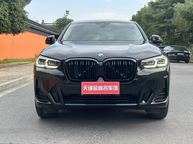 2022 BMW X4 с пробегом 105 000 км