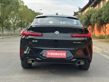 2022 BMW X4 с пробегом 105 000 км