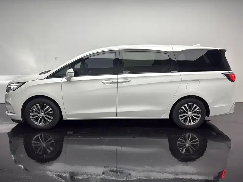 2022 Buick GL8 с пробегом 148 400 км