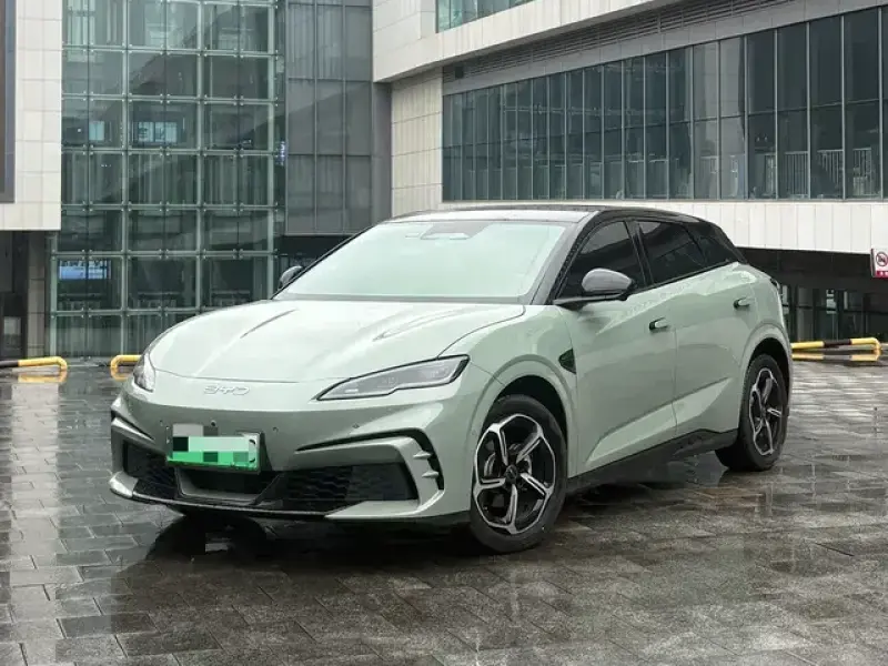 2025 BYD Seal 06 GT с пробегом 33 000 км
