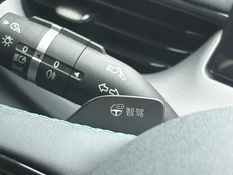 2025 BYD Seal 06 GT с пробегом 33 000 км