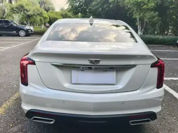 2025 Cadillac CT5 с пробегом 24 000 км