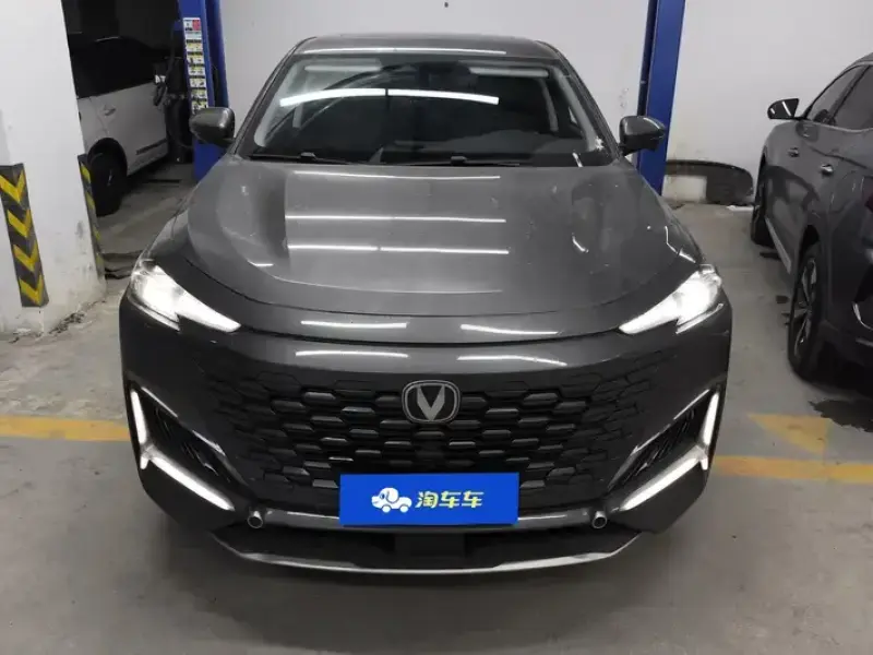 2023 Changan UNI-K с пробегом 26 000 км