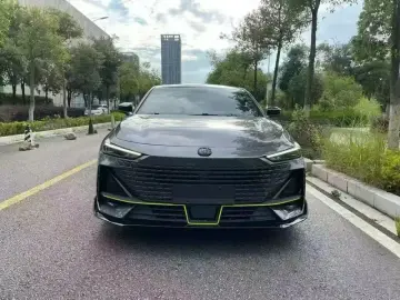 2022 Changan UNI-V с пробегом 54 000 км