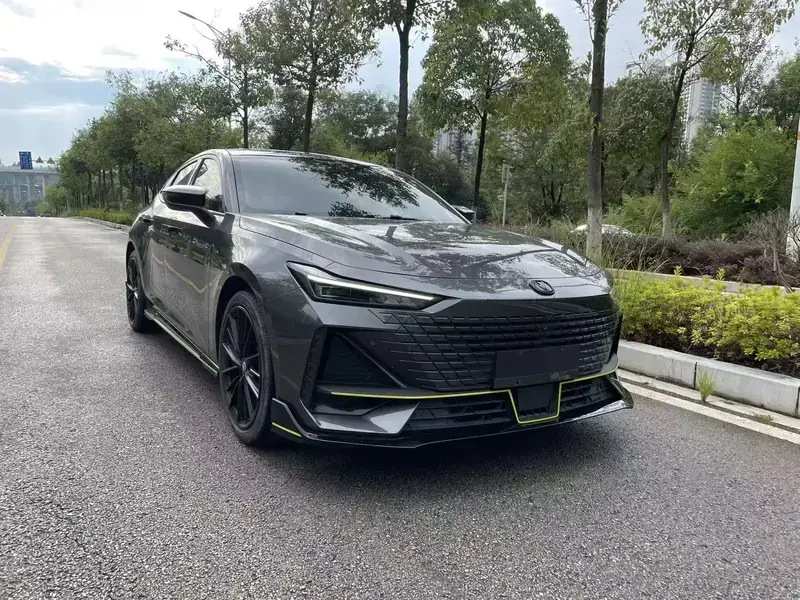 2022 Changan UNI-V с пробегом 54 000 км
