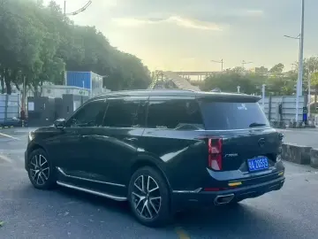 2022 GAC Trumpchi GS8 с пробегом 78 000 км