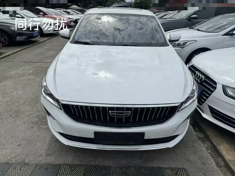 2022 Geely Emgrand с пробегом 35 000 км