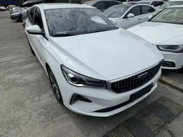 2022 Geely Emgrand с пробегом 35 000 км