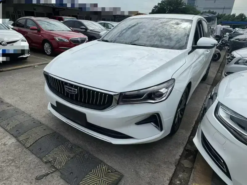 2022 Geely Emgrand с пробегом 35 000 км