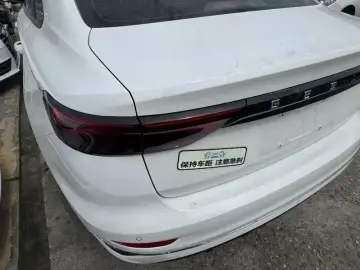 2022 Geely Emgrand с пробегом 35 000 км