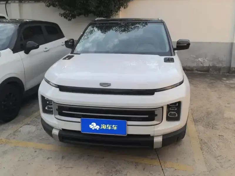 2023 Geely Icon с пробегом 41 000 км