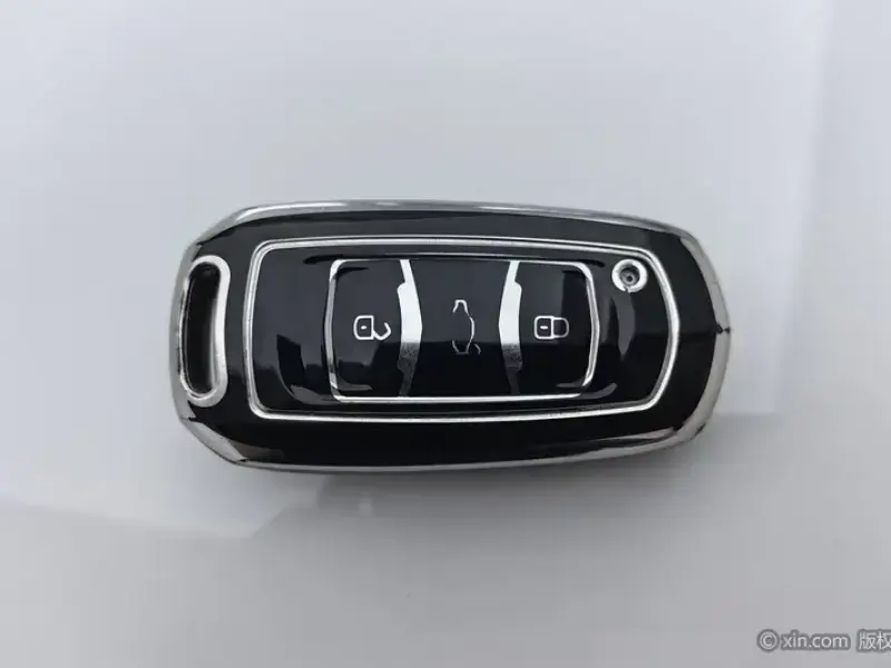 2025 Geely Panda с пробегом 13 900 км